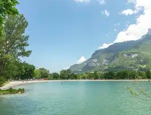 Vente mobil-home proche du lac d&rsquo;Annecy et des lacs de Savoie avec MHF